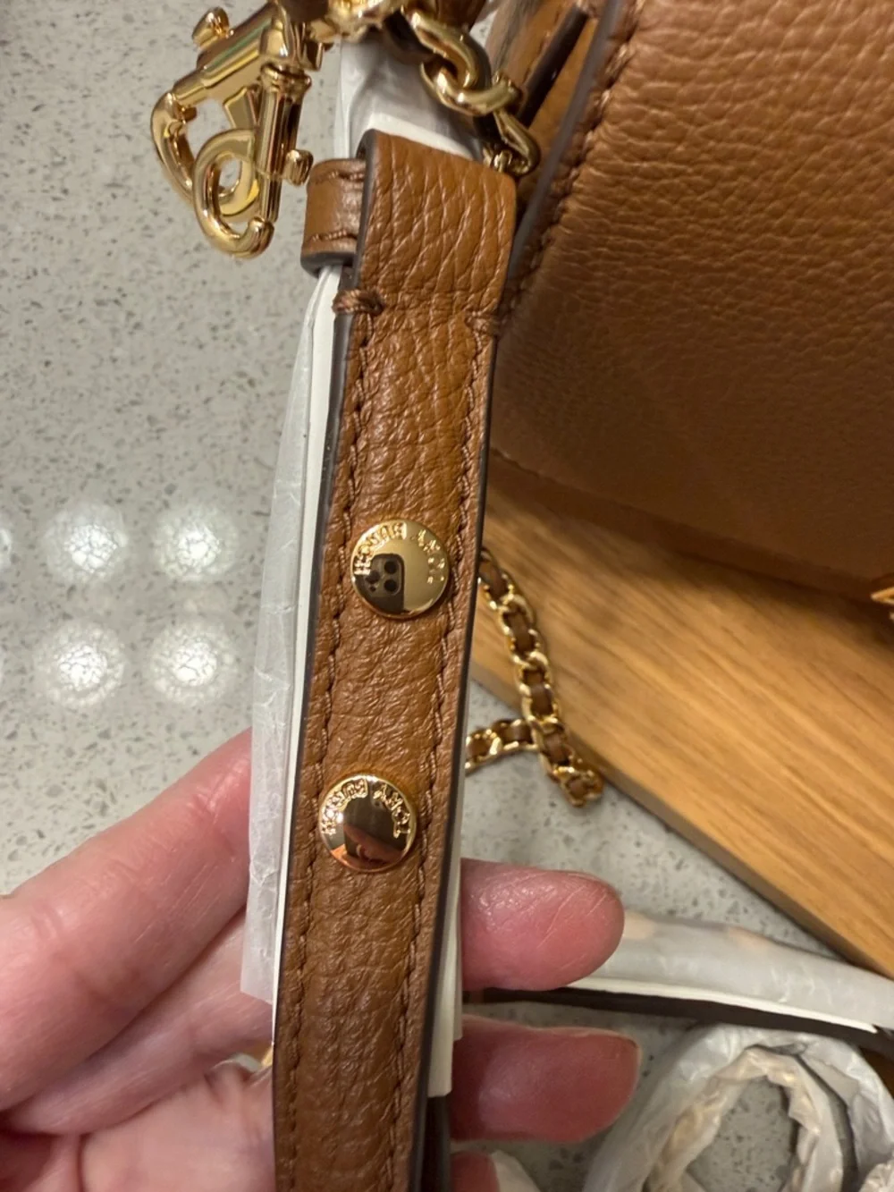 Tory Burch Tan Leather Convertible Crossbody with Gold Logo 2 adjustable straps - Picture 3 of 13